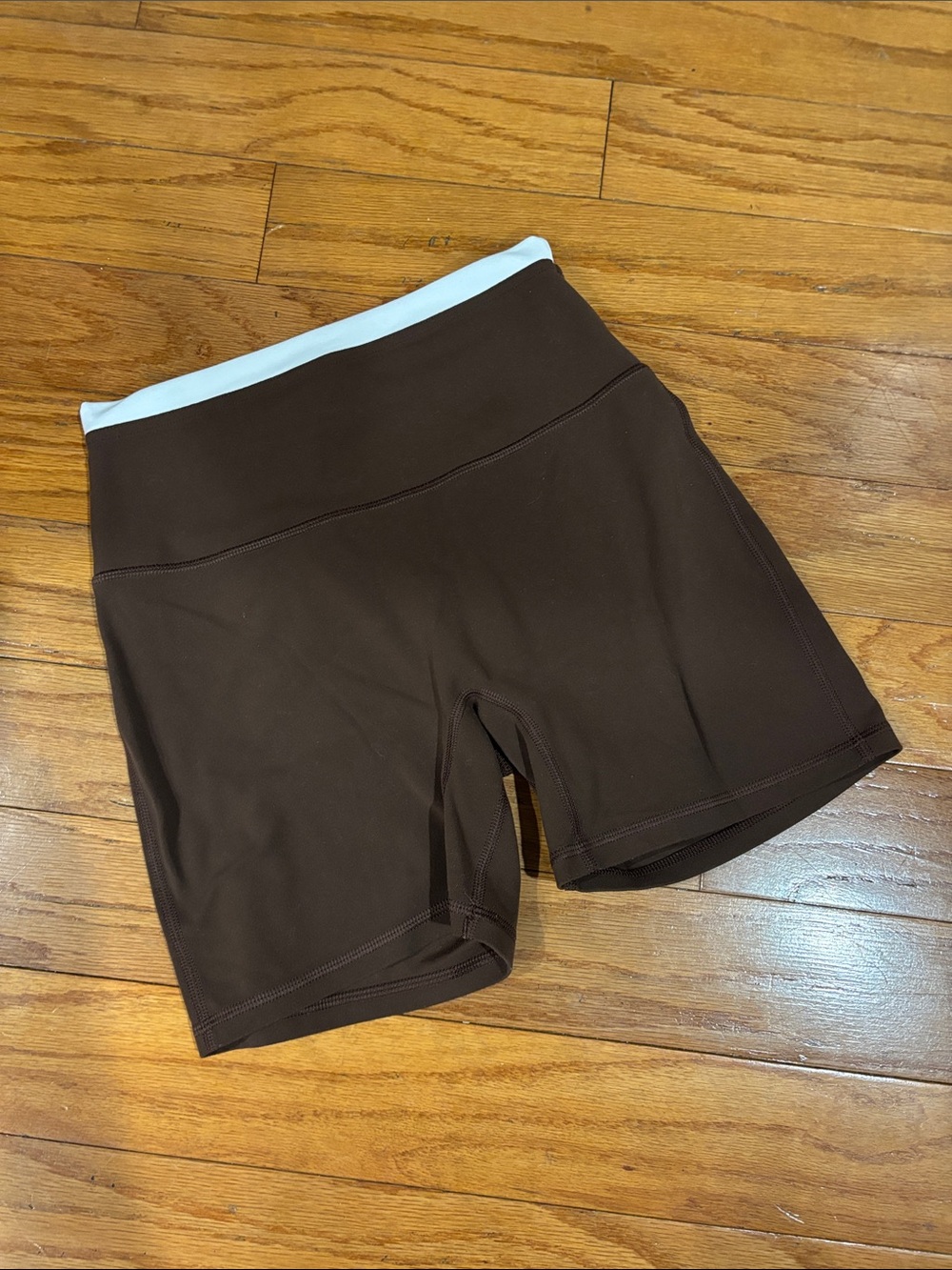 Abercrombie Brown High-Waist flex Shorts